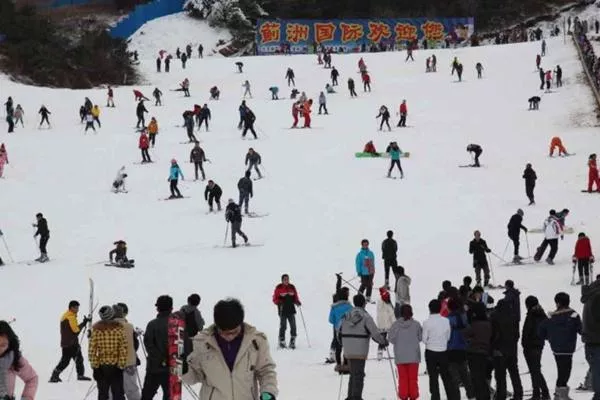 薊州國(guó)際滑雪場(chǎng)和盤(pán)山滑雪場(chǎng)哪個(gè)好